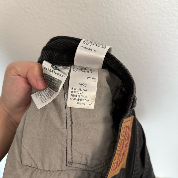 Levi’s 501 Distressed Button Fly Shorts 28 - Picture 4 of 4